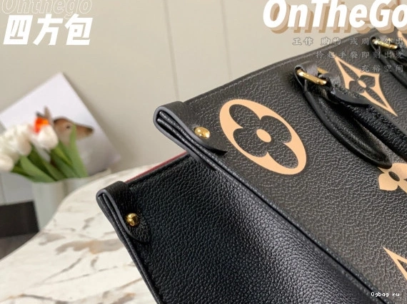MM VUITTON ONTHEGO LOUIS 0723